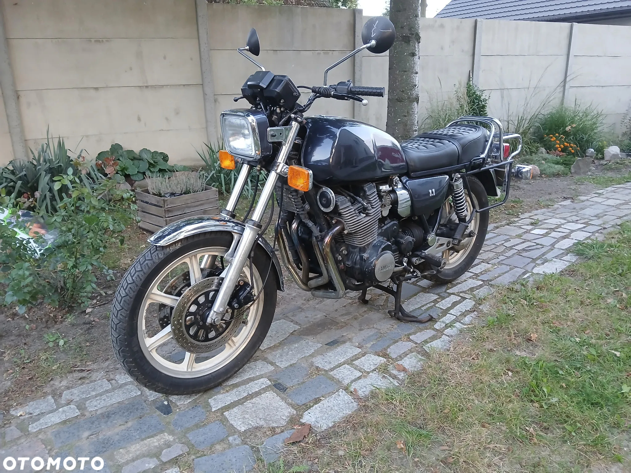 Yamaha XS - 10