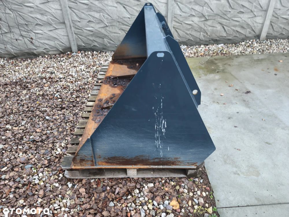 Claas Ranger T907 - 16