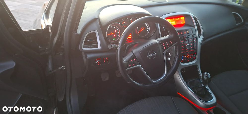 Opel Astra 1.6 Color Edition - 20
