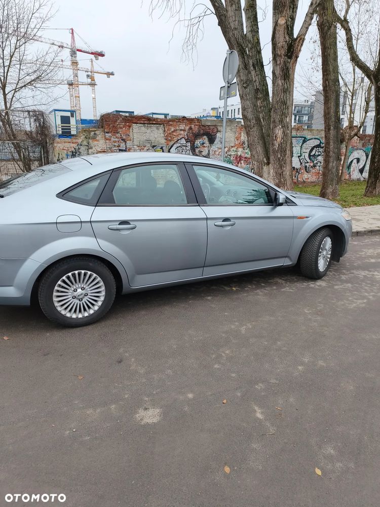 Ford Mondeo 2.0 Ghia - 4