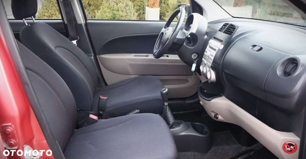 Daihatsu Sirion - 17