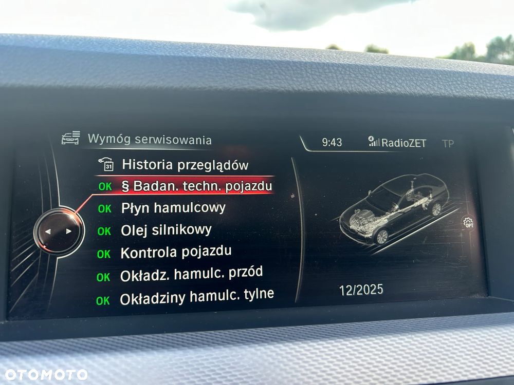 BMW Seria 5 520d xDrive - 16