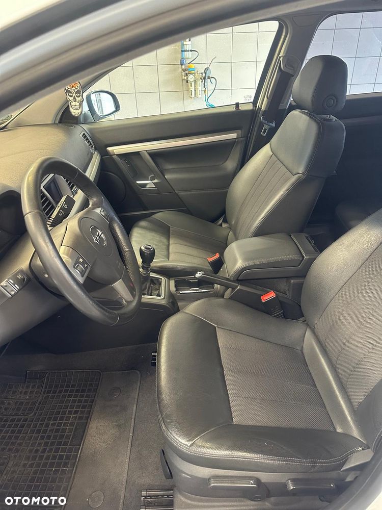 Opel Vectra 1.9 CDTI DPF - 10