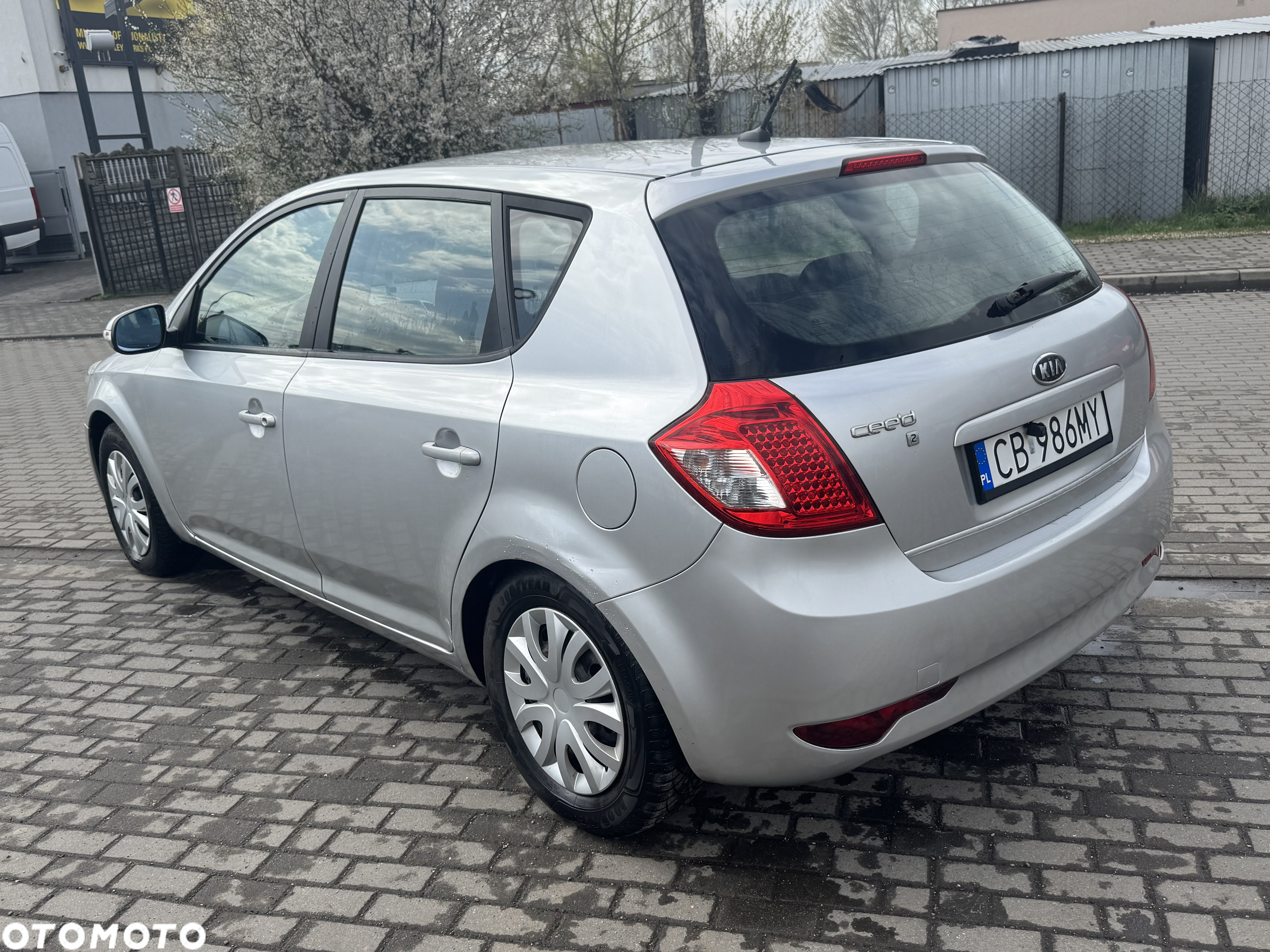 Kia Ceed 1.6 CRDi 90 Spirit - 17