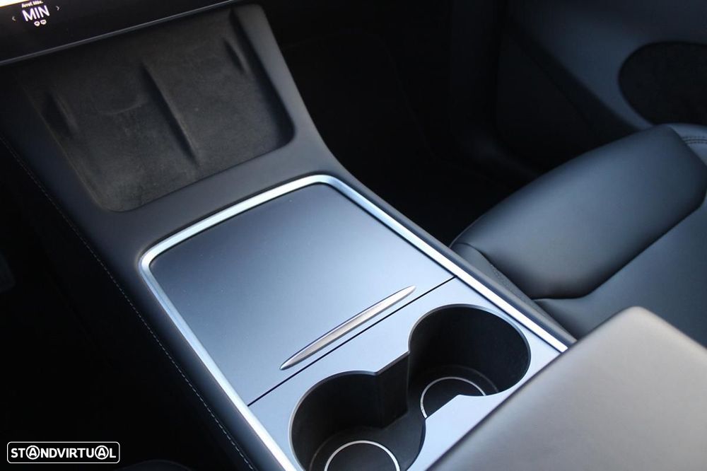 Tesla Model Y Long Range Tração Integral - 28