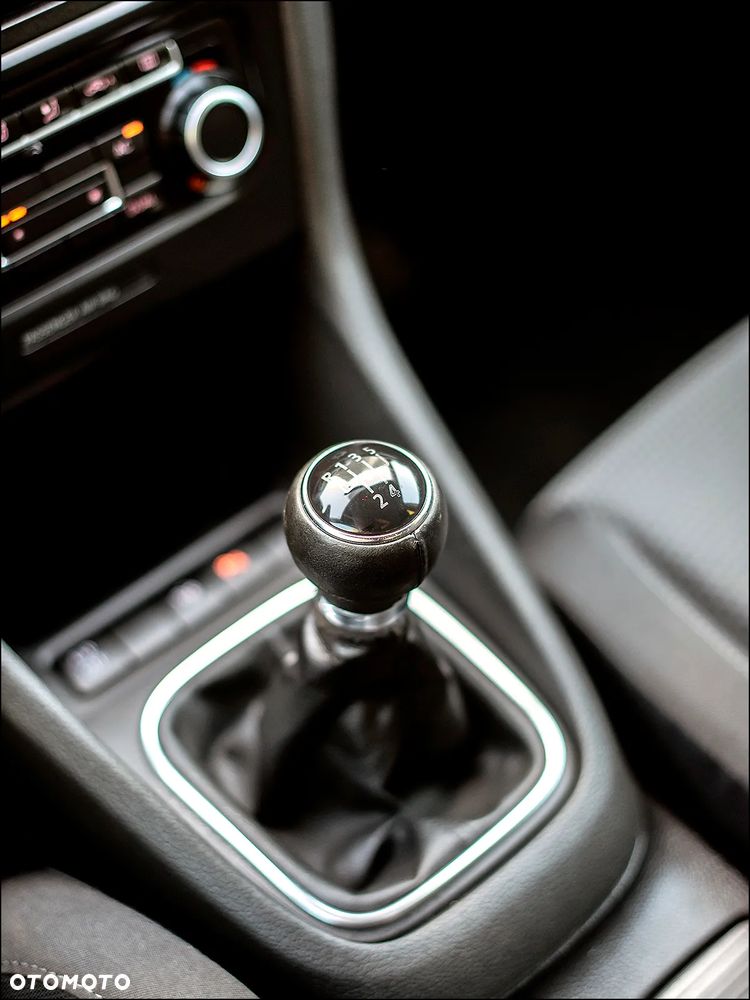 Volkswagen Golf 1.4 Edition - 31
