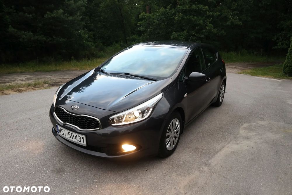 Kia Ceed 1.4 L - 4