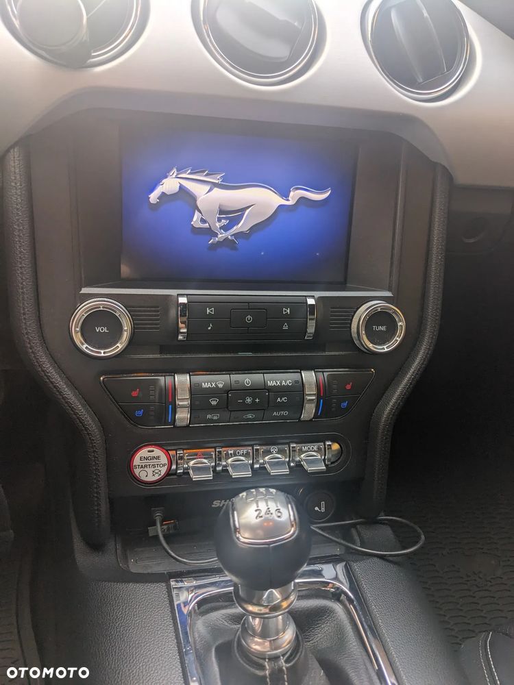 Ford Mustang 5.0 V8 Black Edition - 23
