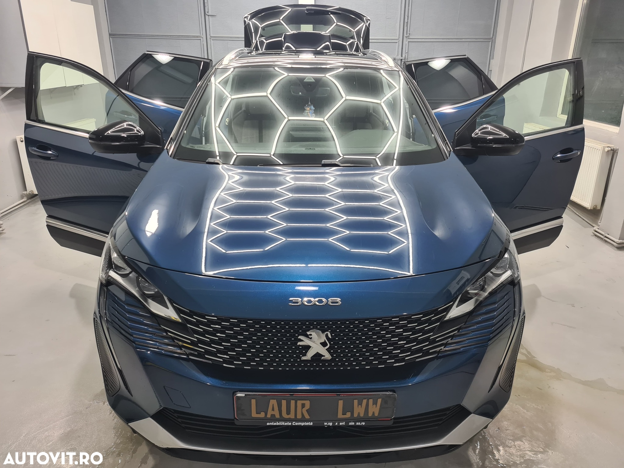 Peugeot 3008 PHEV 225 EAT8 GT - 4