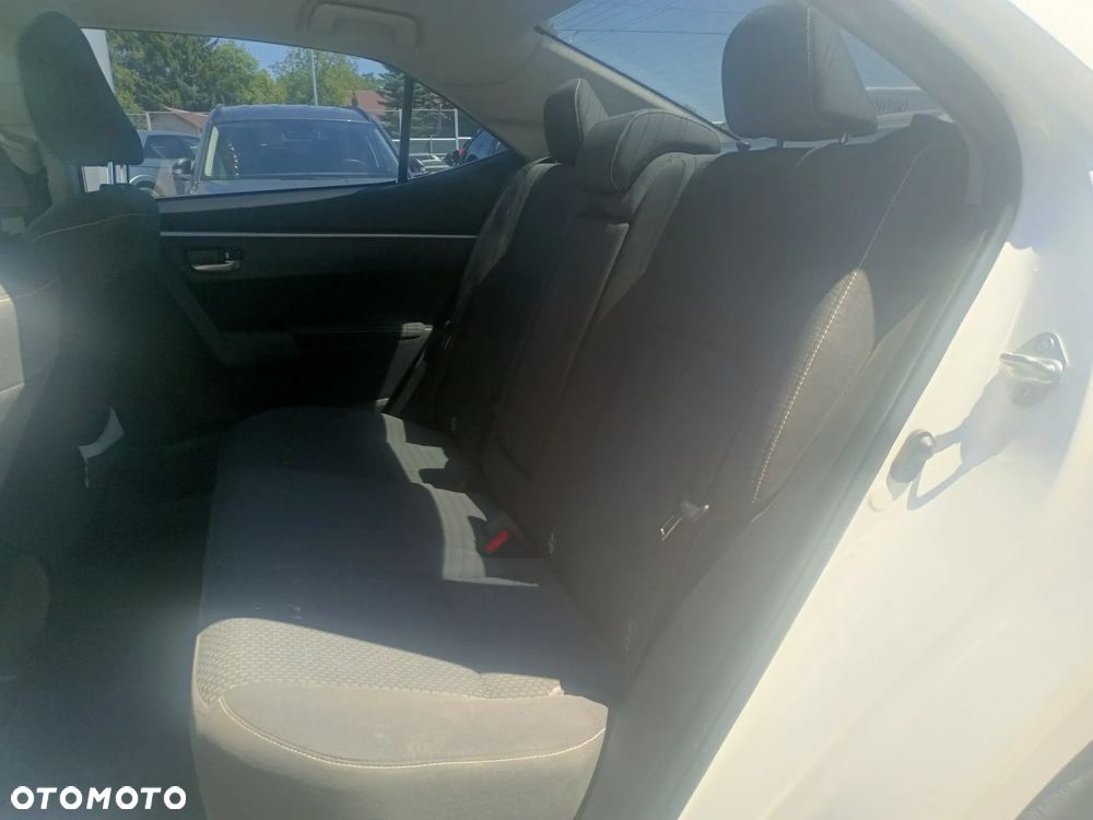 Toyota Corolla 1.6 Prestige - 12