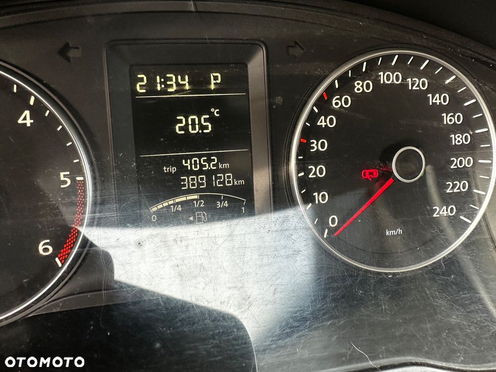 Volkswagen Transporter - 11