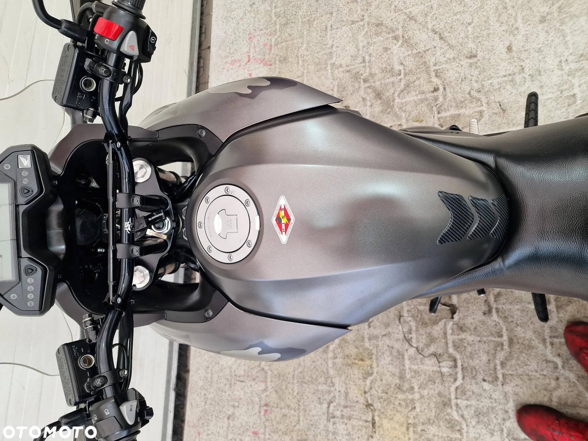 Honda VFR - 27