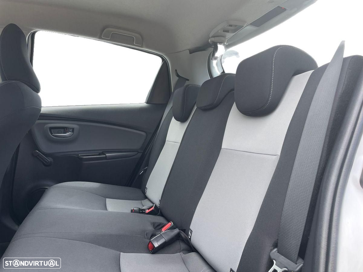 Toyota Yaris - 11