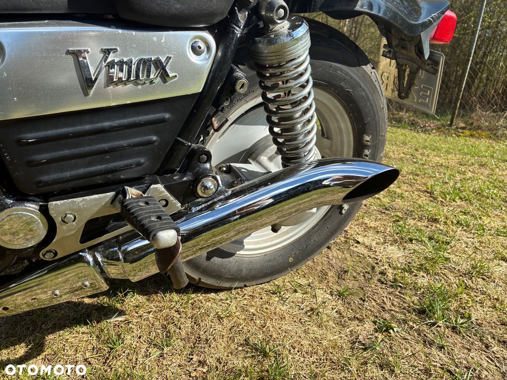 Yamaha V-MAX - 12