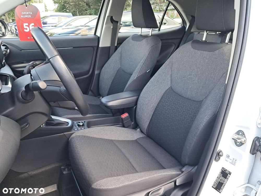 Toyota Yaris Cross Hybrid 1.5 Comfort 4x4 - 13