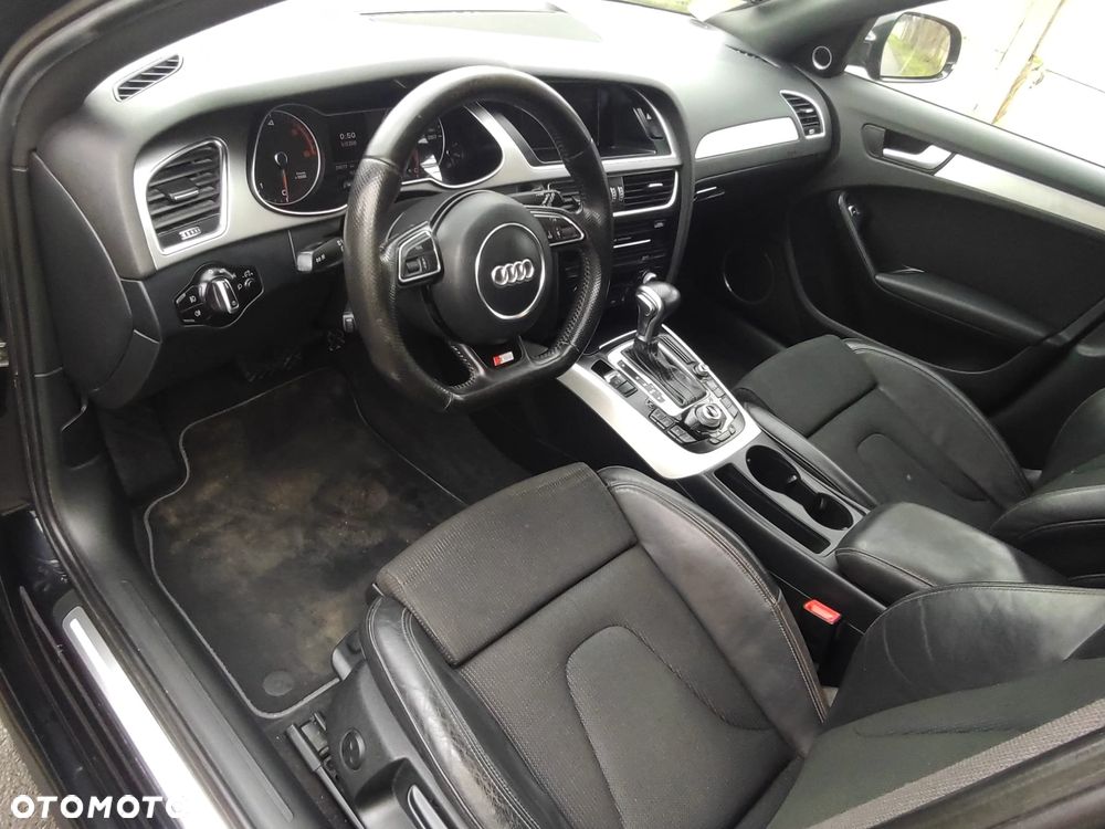 Audi A4 Avant 2.0 TDI Quattro S tronic - 13