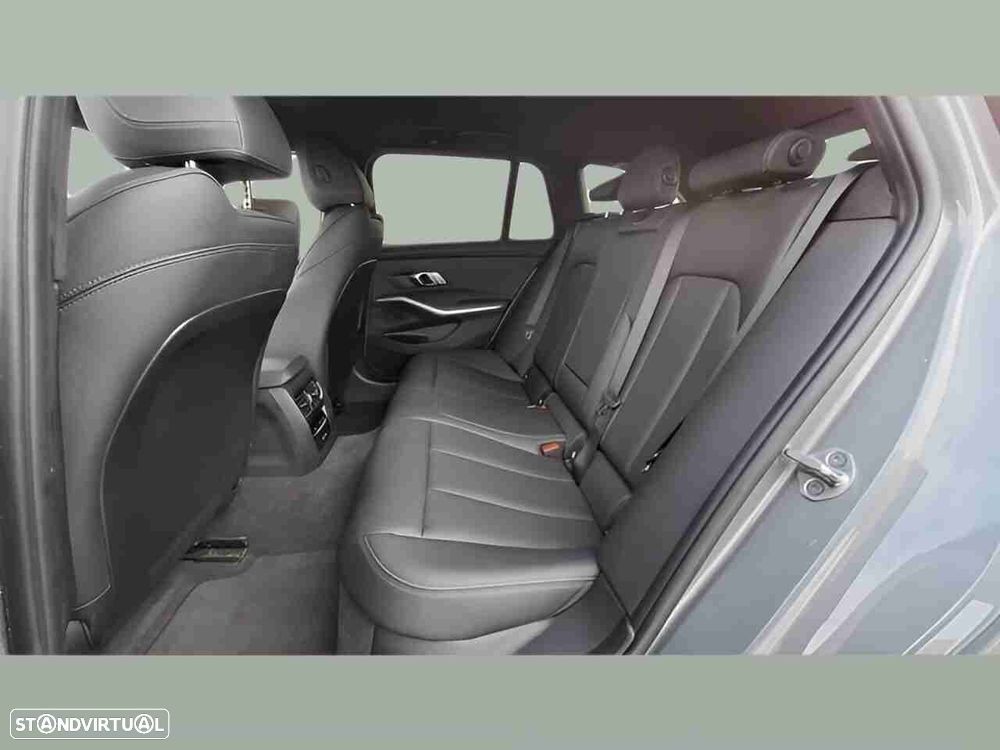 BMW 320 e Touring Auto - 11