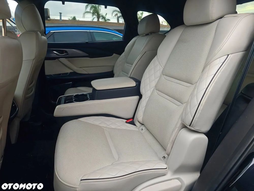 Mazda CX-9 - 13