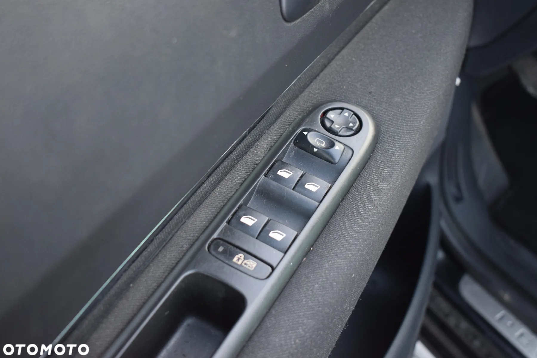 Peugeot 3008 HDi FAP 110 Premium - 24
