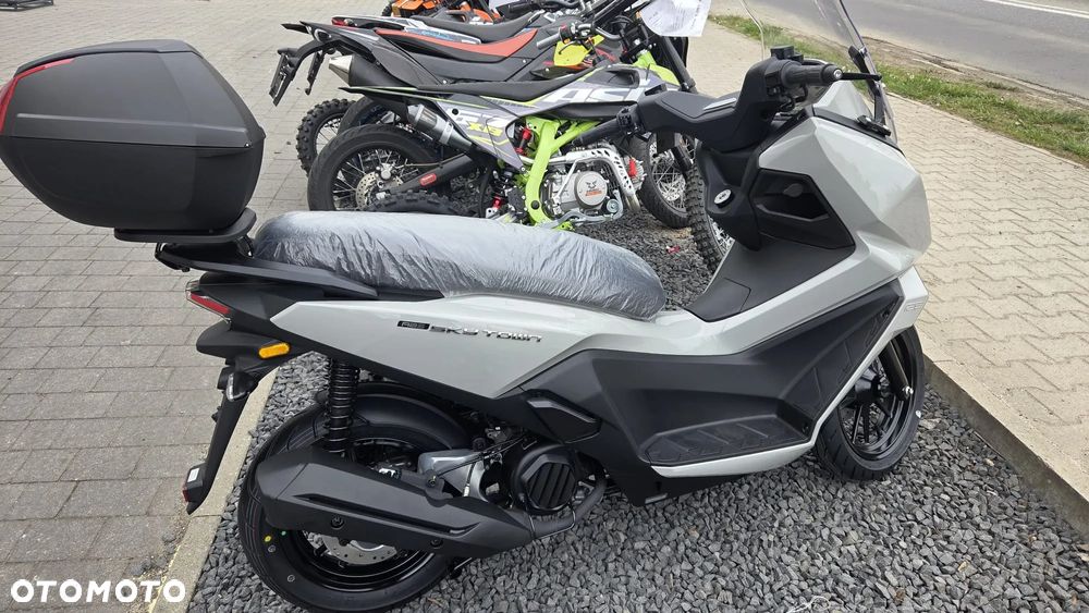 Kymco Skytown - 14