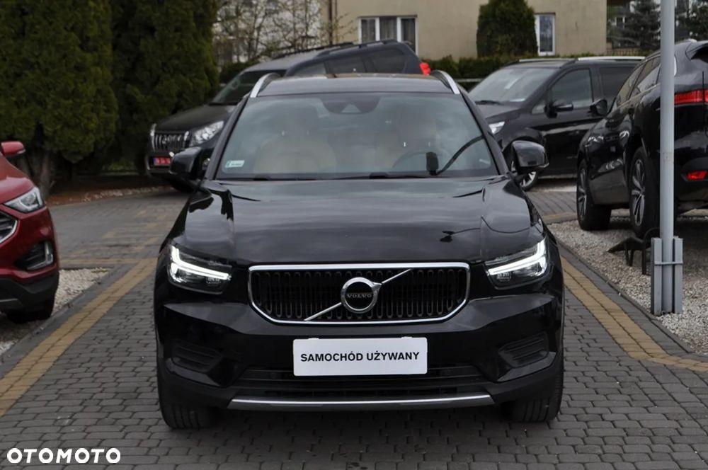 Volvo XC 40 T3 Momentum Pro - 4