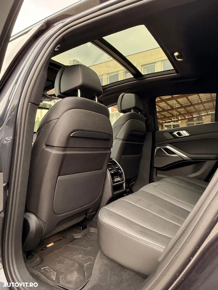 BMW X6 M M50d - 13