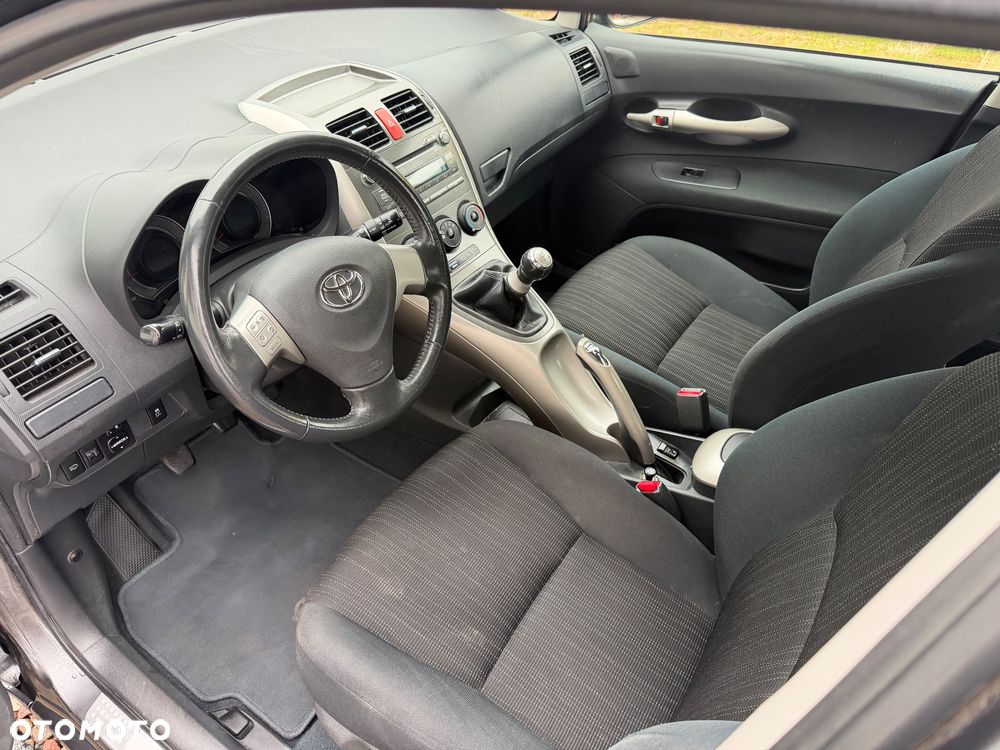 Toyota Auris 1.6 VVT-i Luna - 10