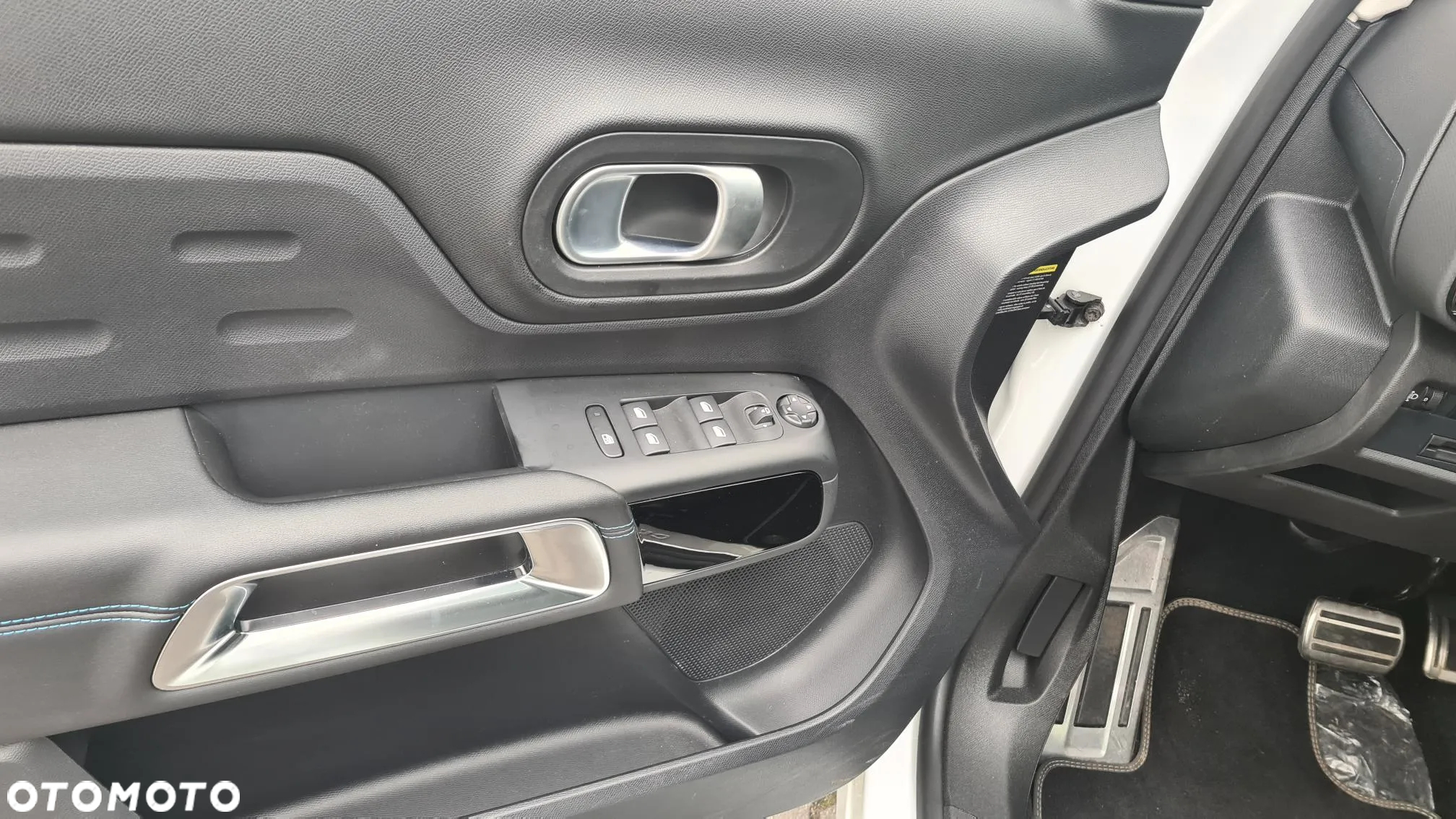 Citroën C5 Aircross 1.2 PureTech Shine Pack EAT8 - 24