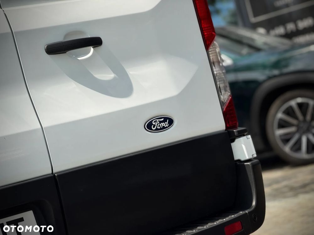 Ford Transit - 15