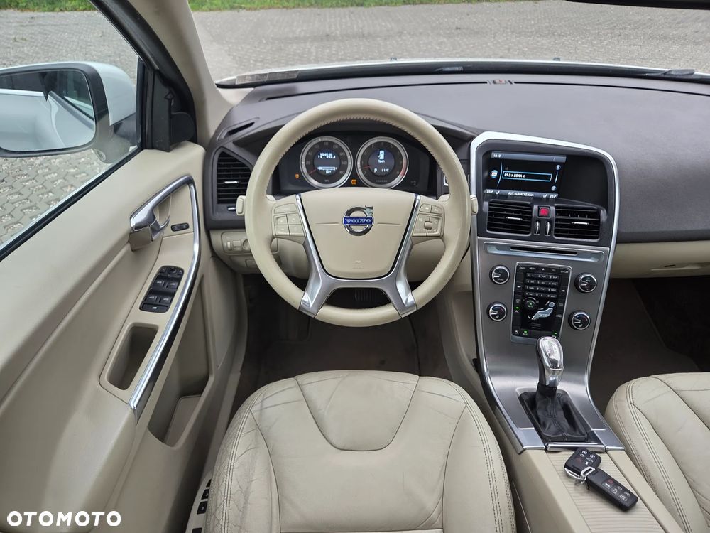 Volvo XC 60 3.2 AWD Summum - 12