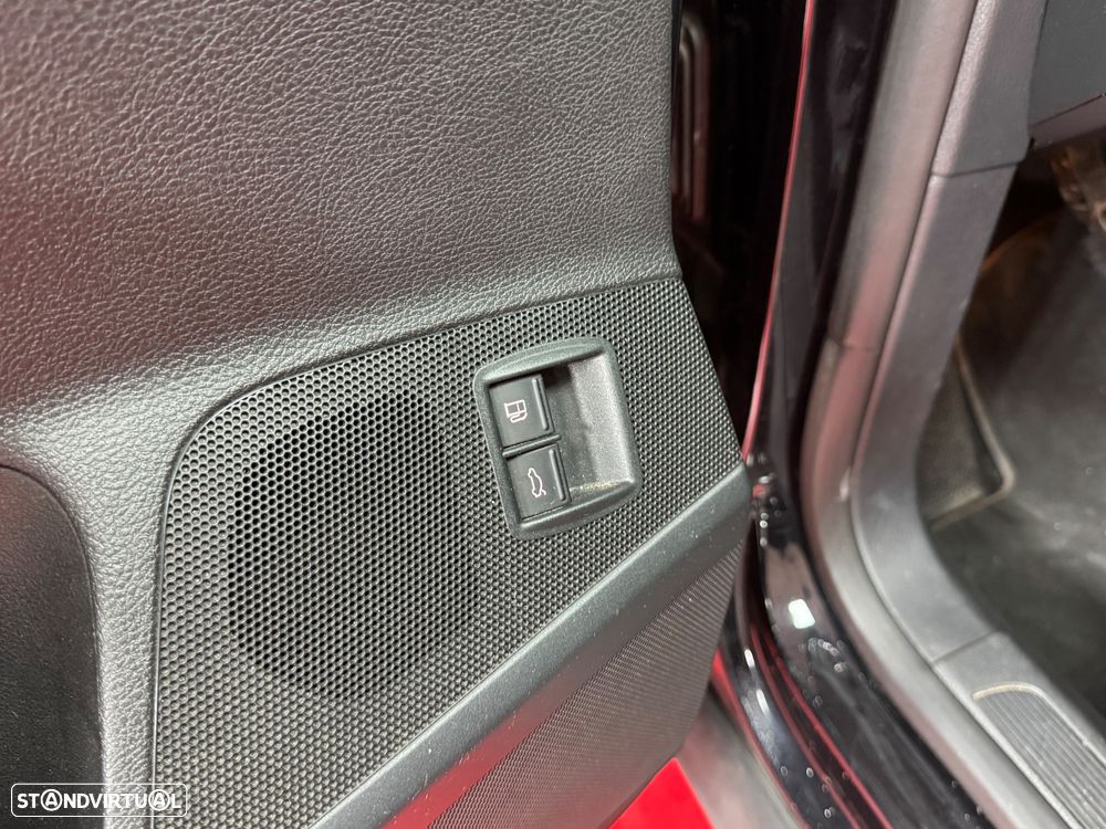 VW Passat Variant 2.0 TDI Highline - 18