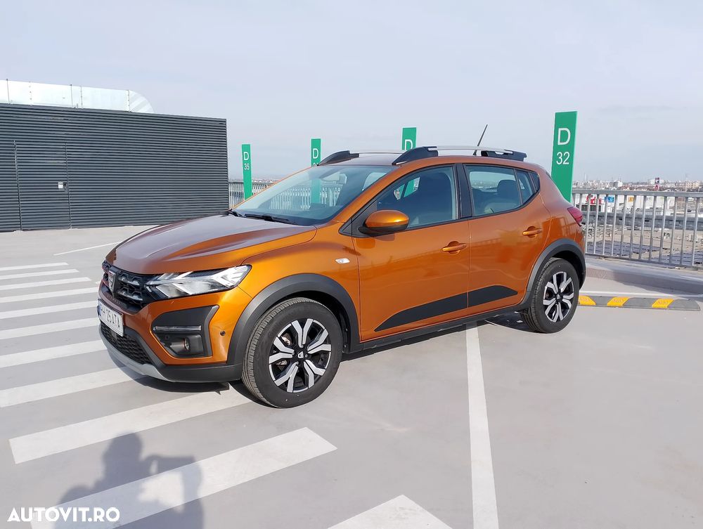 Dacia Sandero Stepway TCe 90 MT6 Comfort - 1