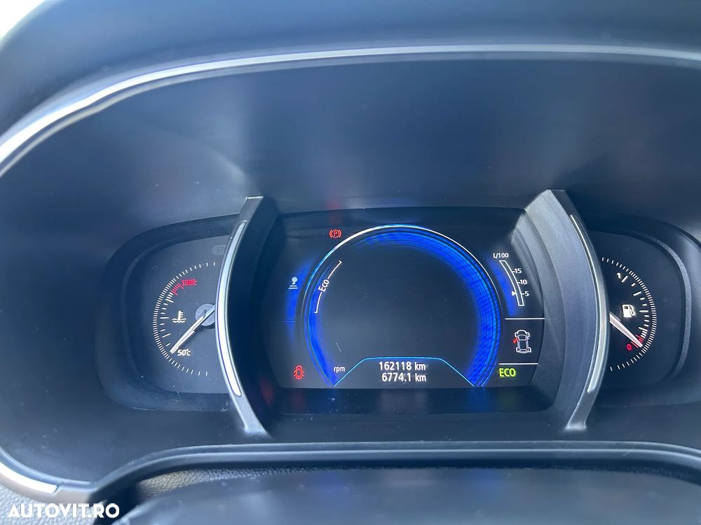 Renault Megane - 8