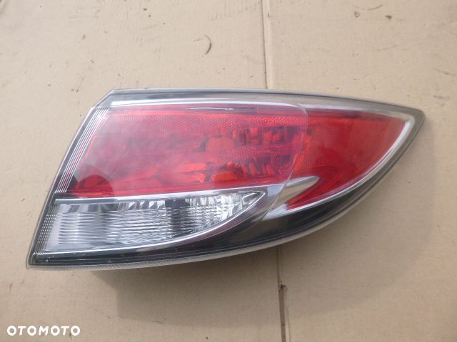 LAMPA PRAWY TYŁ PRAWA TYLNA MAZDA 6 SEDAN WERSJA USA 2010