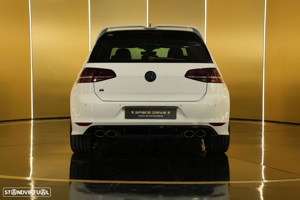 VW Golf 2.0 TSI R DSG - 17