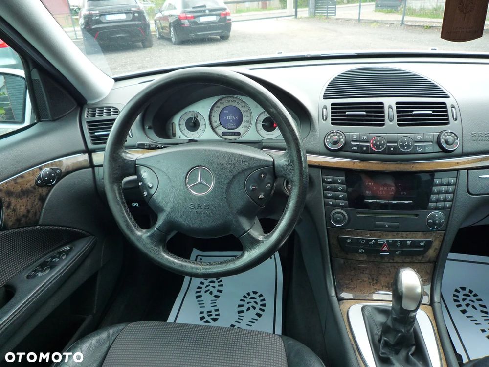 Mercedes-Benz Klasa E 220 CDI T Avantgarde - 16