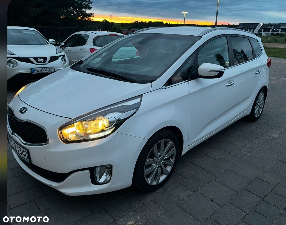 Kia Carens 1.7 CRDi M - 1