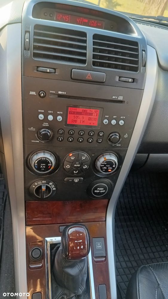 Suzuki Grand Vitara 1.9 DDiS Premium - 13