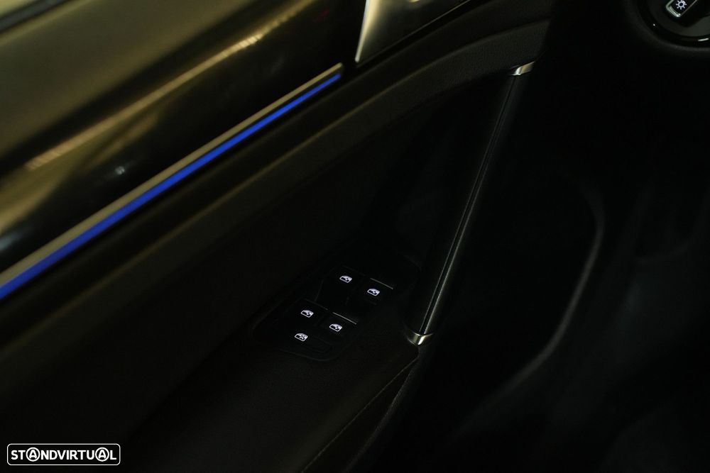 VW Golf 2.0 TSI R DSG - 25