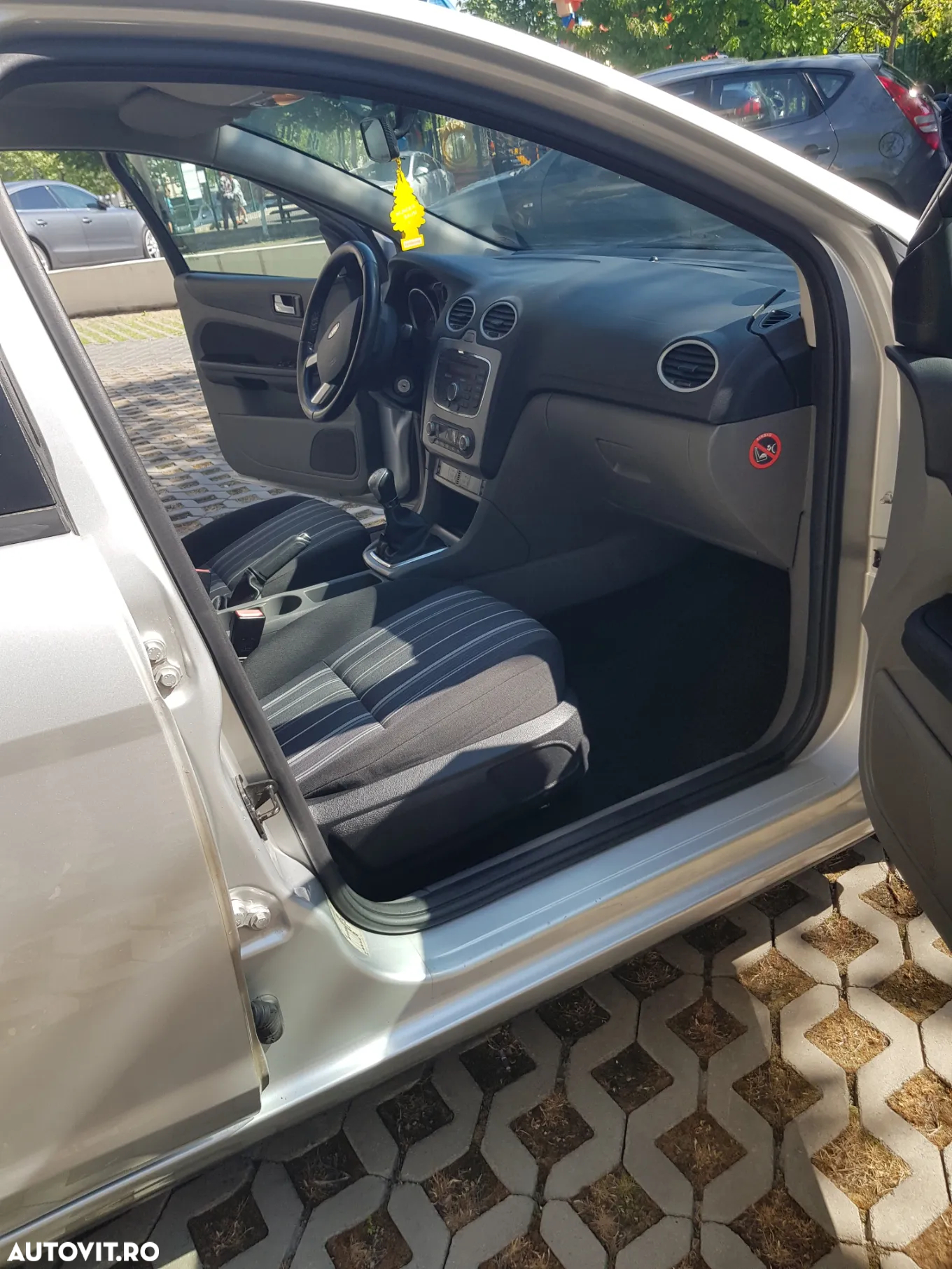 Ford Focus 1.6 TDCi DPF Style - 6