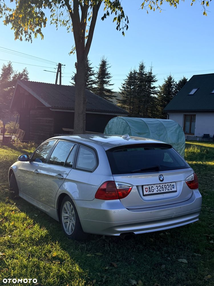 BMW Seria 3 2006 photo 4