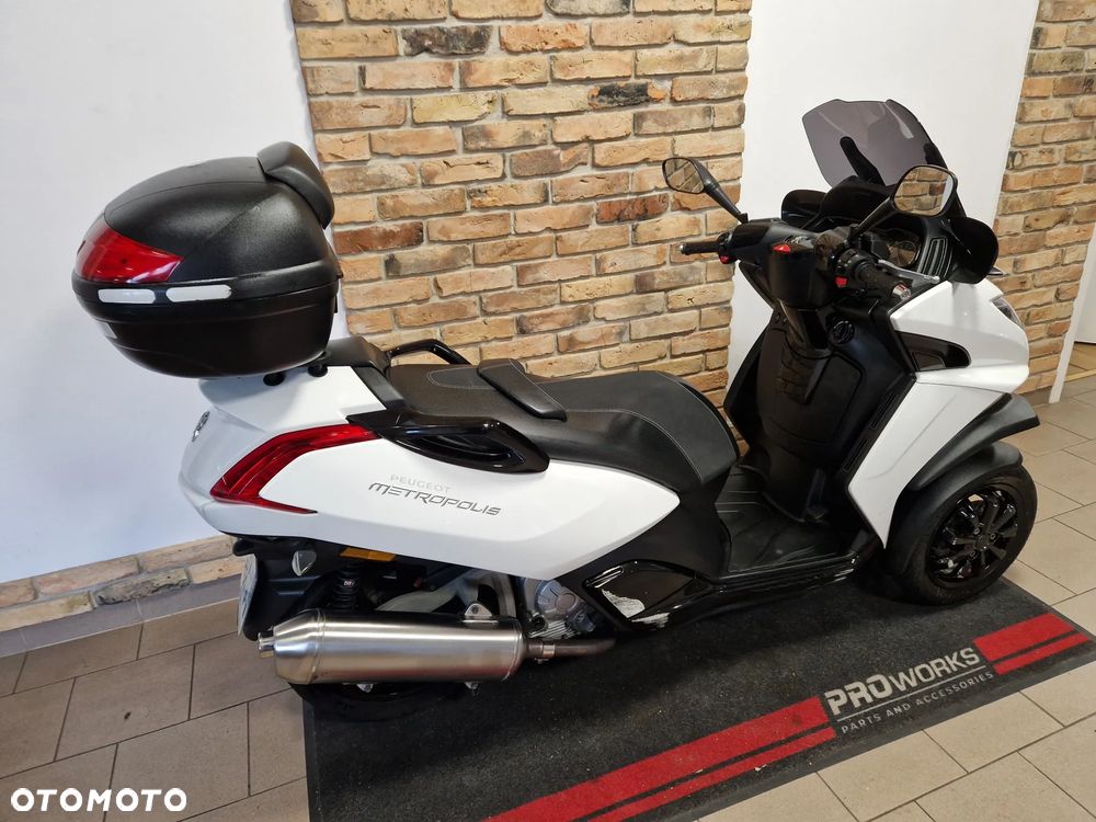 Peugeot Metropolis - 5