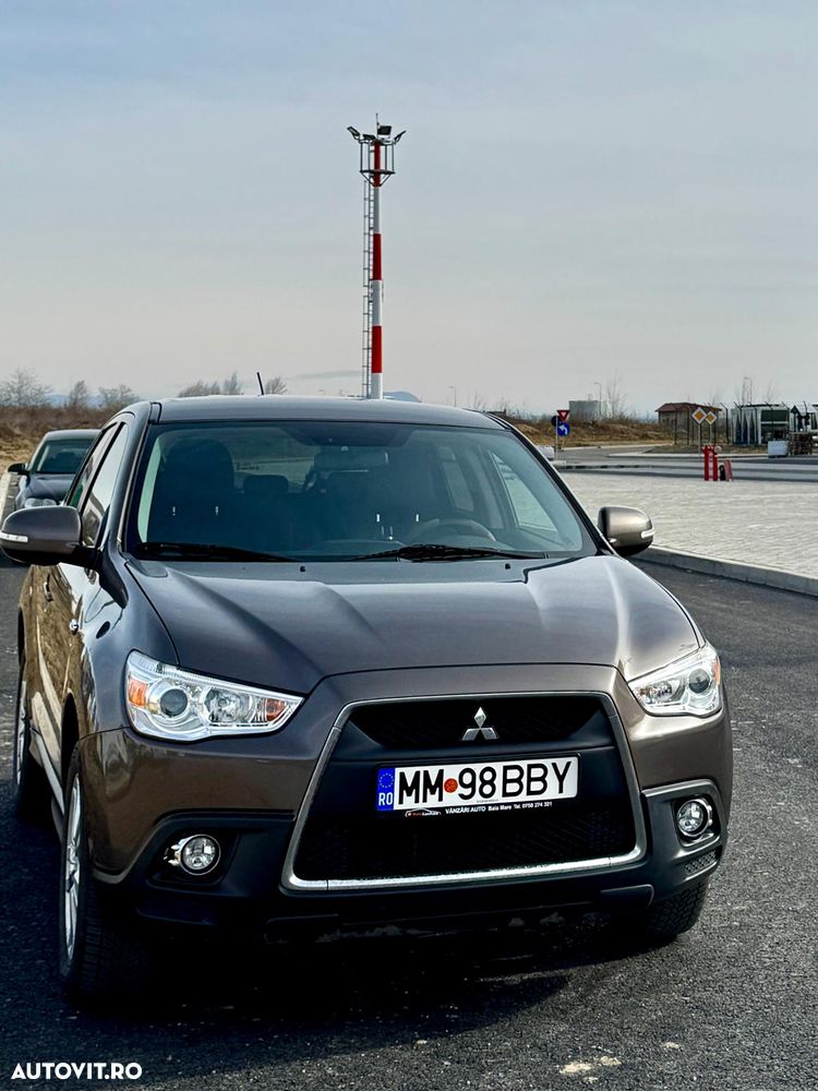Mitsubishi ASX 1.8 DI-D 2WD Diamant Edition - 3