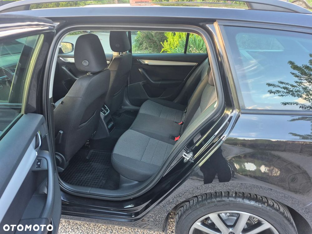 Skoda Octavia 1.6 TDI DPF Ambiente - 15