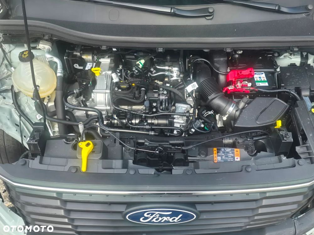Ford Tourneo Courier ver-1-0-ecoboost-trend - 15