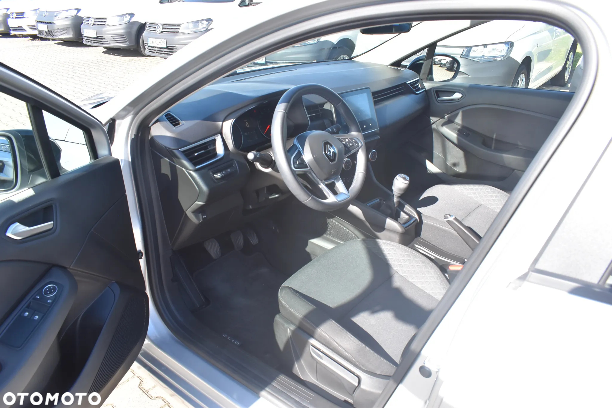 Renault Clio 1.0 TCe Equilibre - 9