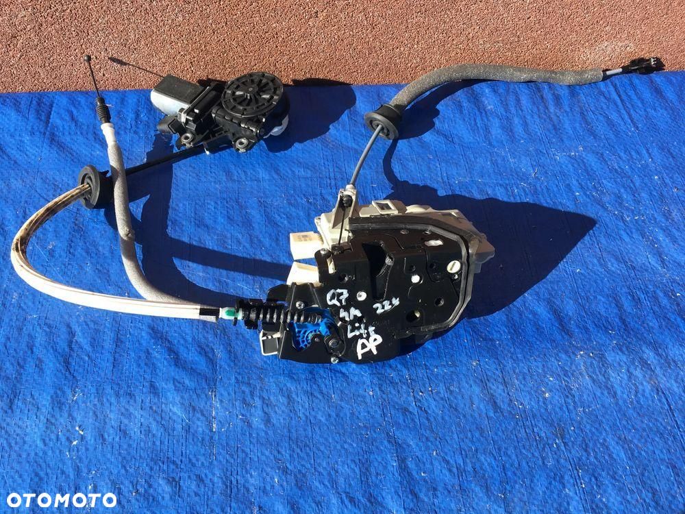 Audi Q7 4M Lift Zamek Z Dociagiem Drzwi Przód Przedni Prawy 4M1837016E - 1