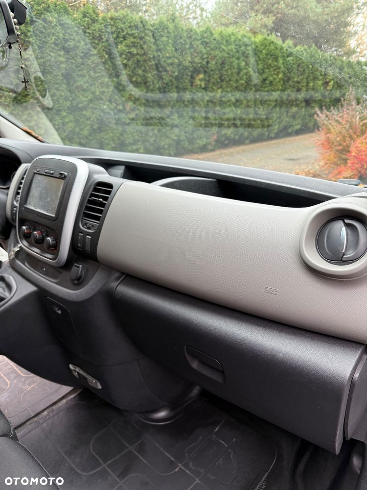 Renault Trafic - 18