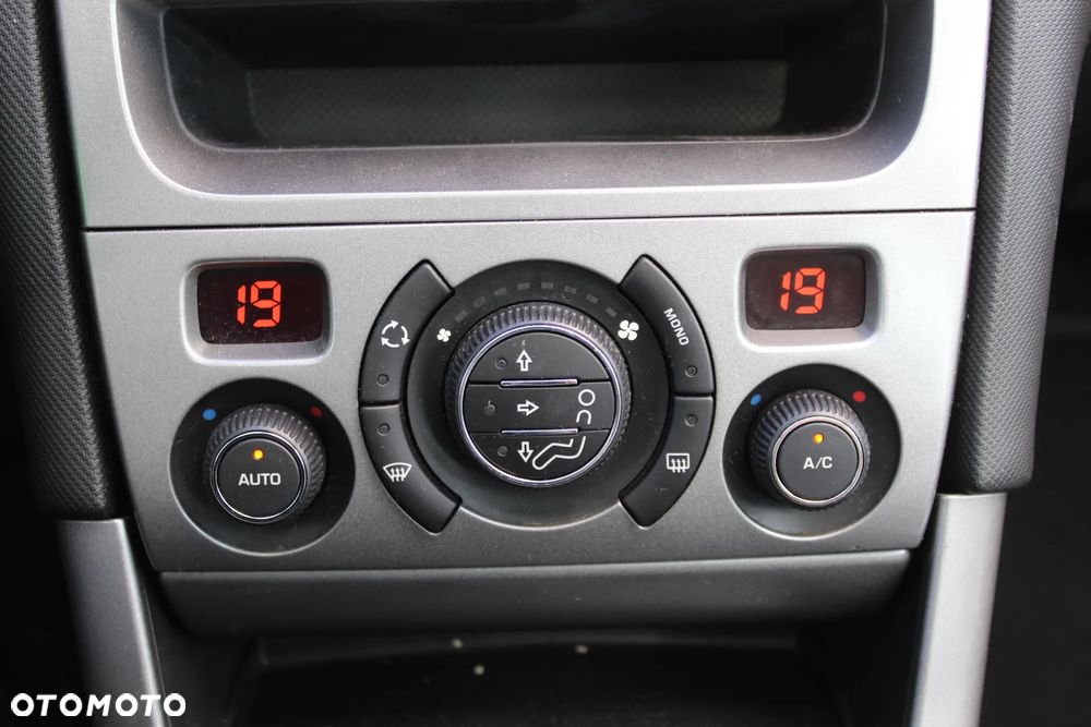 Peugeot 308 1.6 HDi Trendy - 30