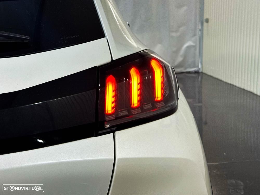 Peugeot e-208 50 kWh GT Pack - 58